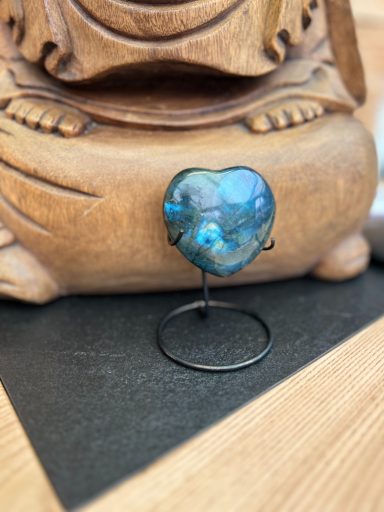 Cœur labradorite 50-60 mm, reflets bleutés